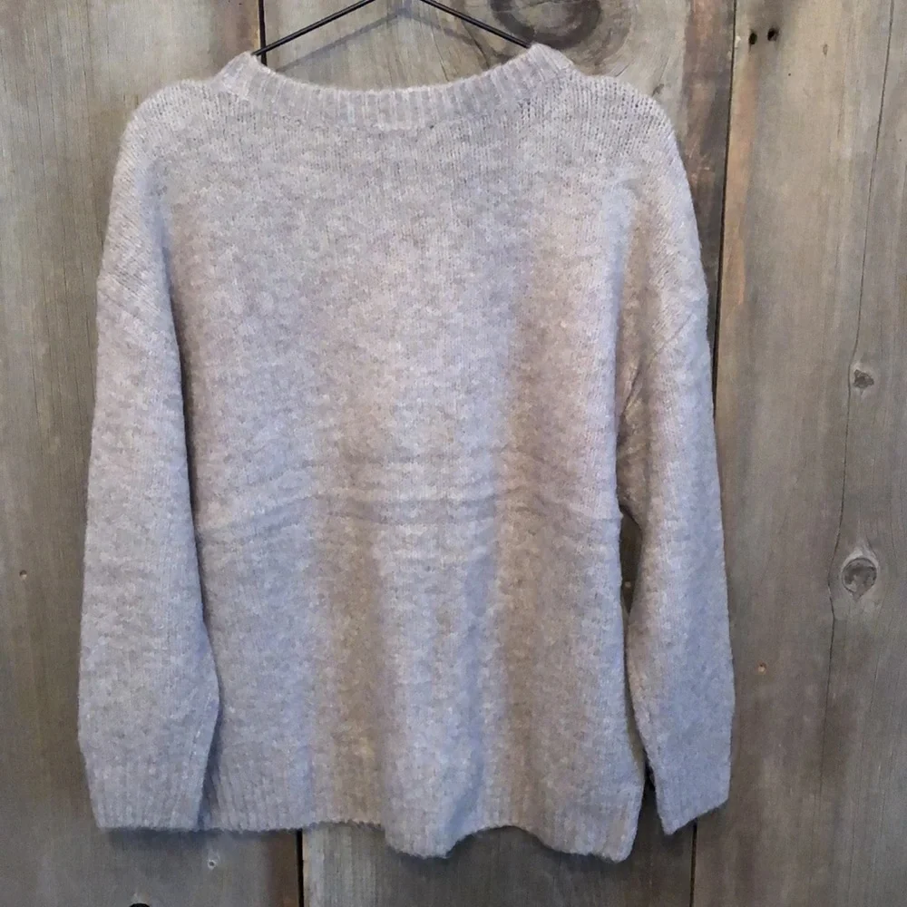 Express Drop Shoulder Sweater Crewneck in Oatmeal Size Small Women’s